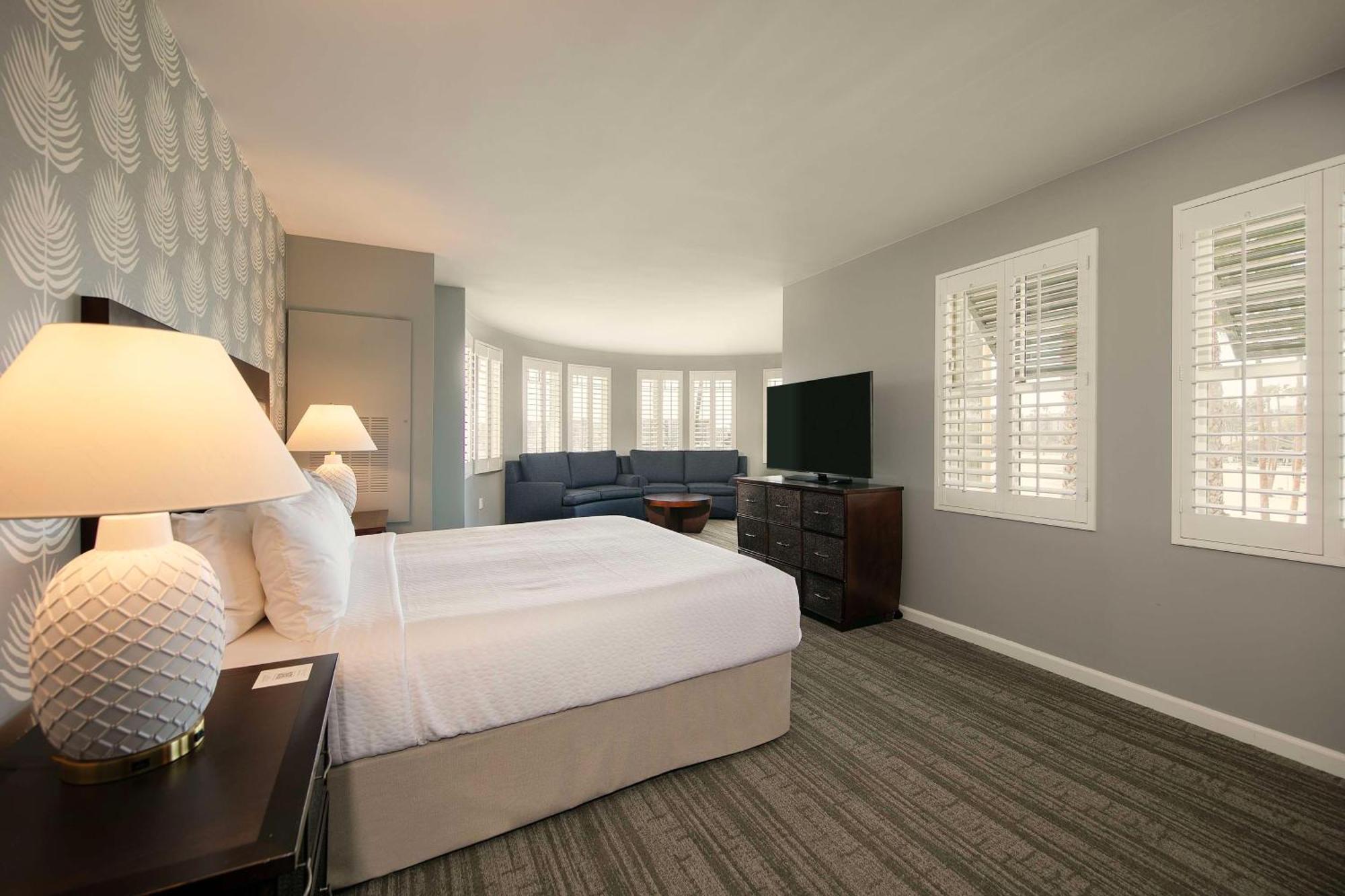 Jamaica Bay Marina Del Rey Tapestry Collection By Hilton 4*