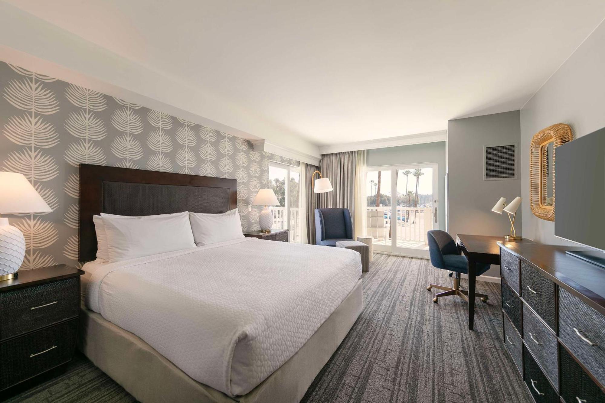Jamaica Bay Marina Del Rey Tapestry Collection By Hilton